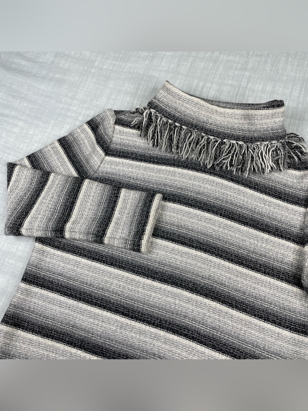 St John Sport Fringe Sweater Womens Sz SMALL